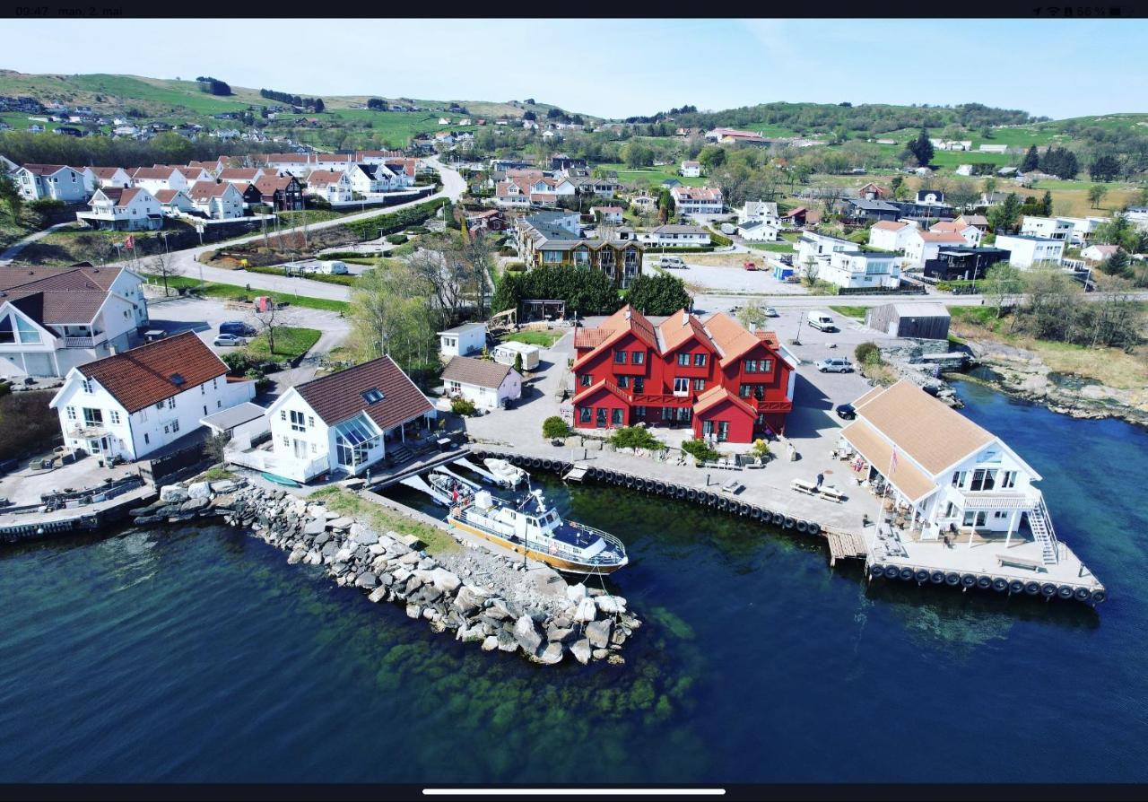 Sjoberg Hotell Og Ferie Leiligheter Østhusvik Dış mekan fotoğraf