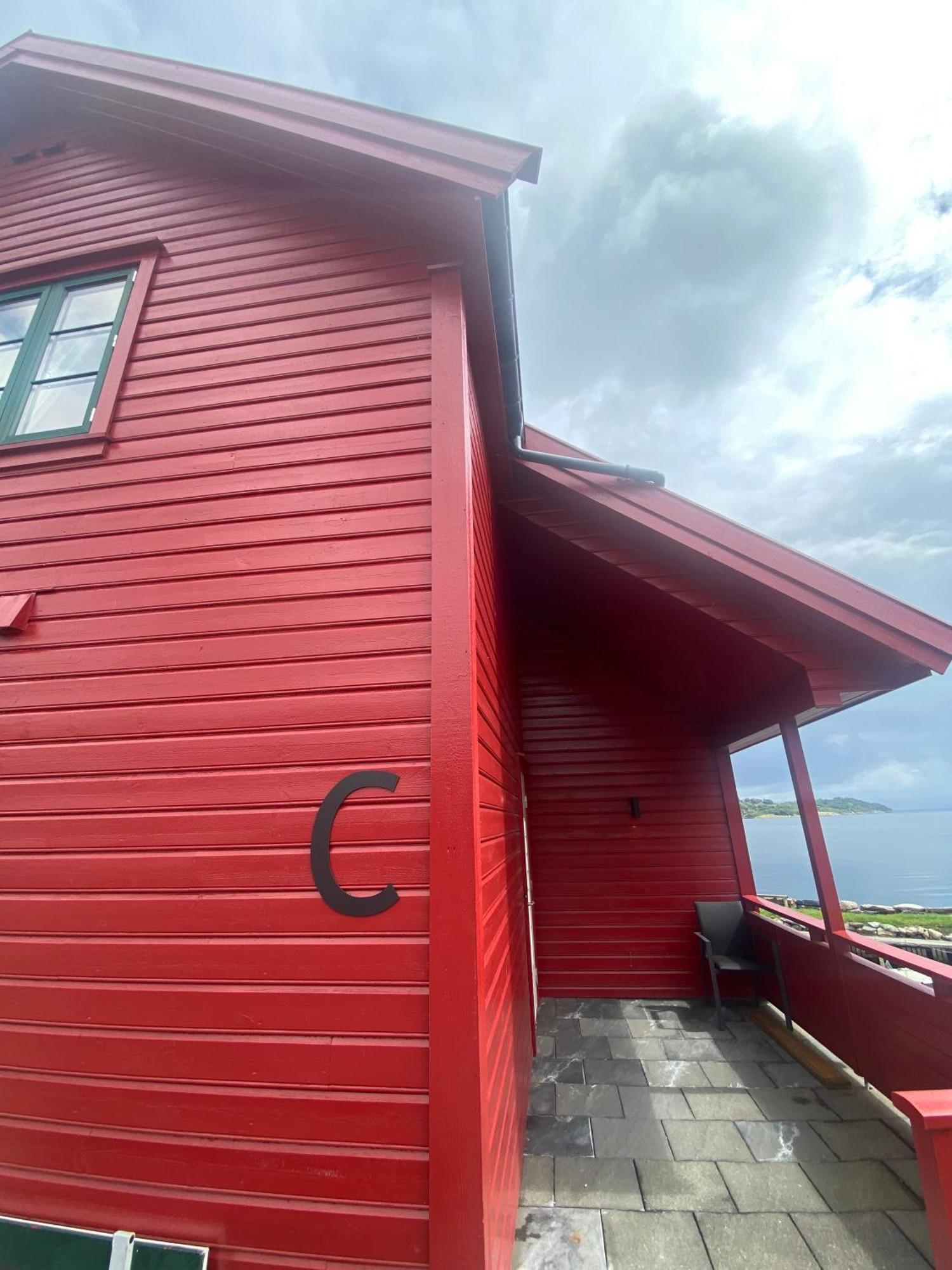 Sjoberg Hotell Og Ferie Leiligheter Østhusvik Dış mekan fotoğraf