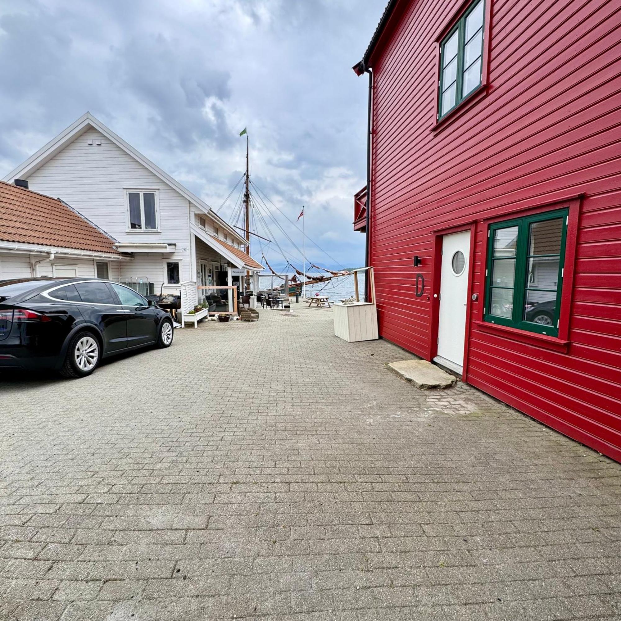Sjoberg Hotell Og Ferie Leiligheter Østhusvik Dış mekan fotoğraf