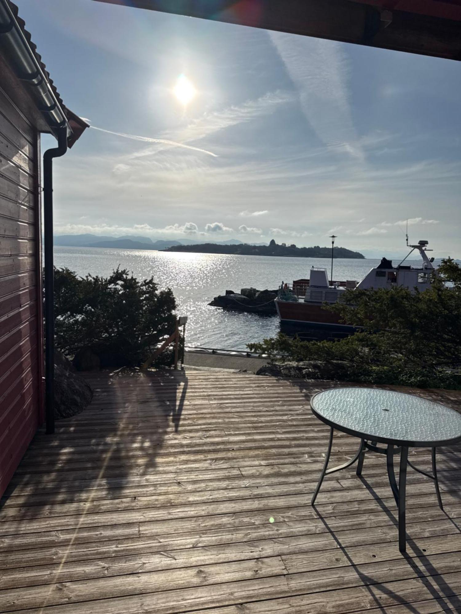Sjoberg Hotell Og Ferie Leiligheter Østhusvik Dış mekan fotoğraf