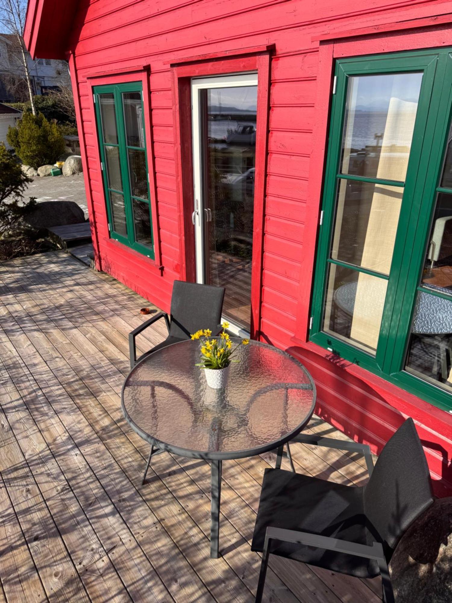 Sjoberg Hotell Og Ferie Leiligheter Østhusvik Dış mekan fotoğraf